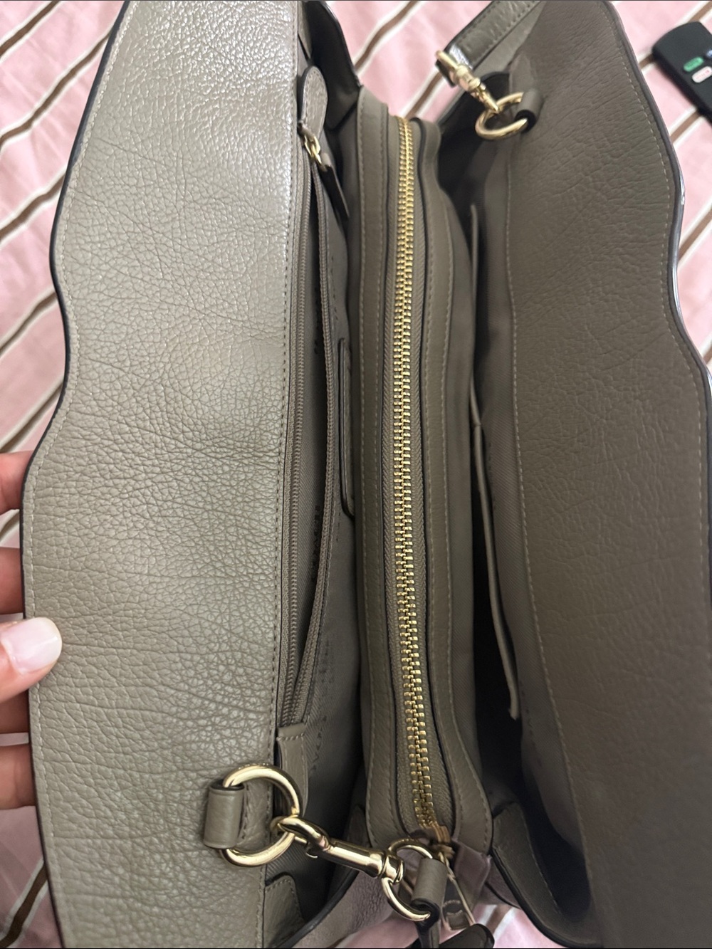 COACH MERCER GRAY Crossbody Leather Satchel with Gold bagCharm tea rose white - Picture 13 of 13
